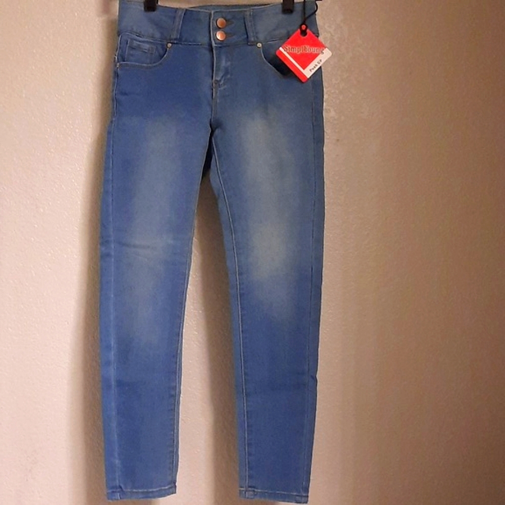 NWT Women's "SimplYoung" Junior size 0 Jeans